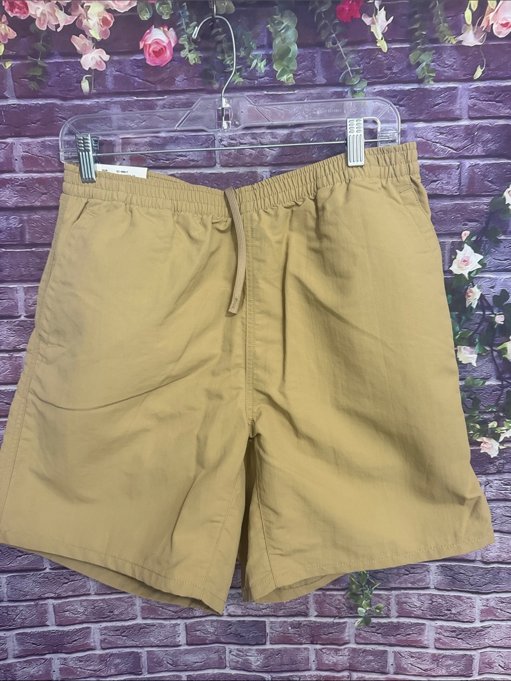 Uniqlo Tan beige Men's Swim Board Shorts new with tags medium surf beach summer